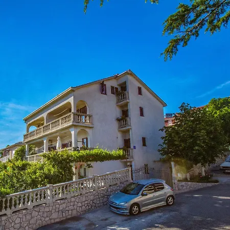Daire Komfortables Nur 400 Meter Zum Mit Traumhaften Meerblick Novi Vinodolski